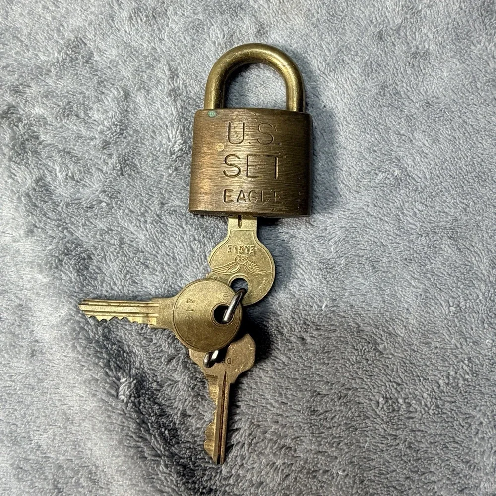 US Set Eagle Lock company brass padlock with Three keys